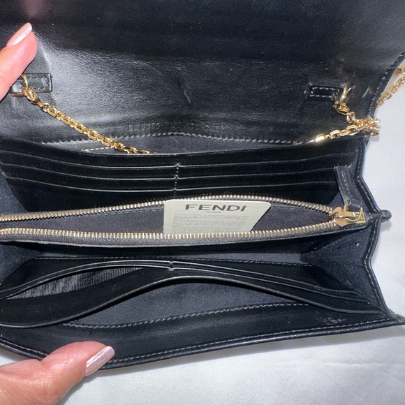 Fendi Wallet on Chain- Leather - Picture 5 of 12